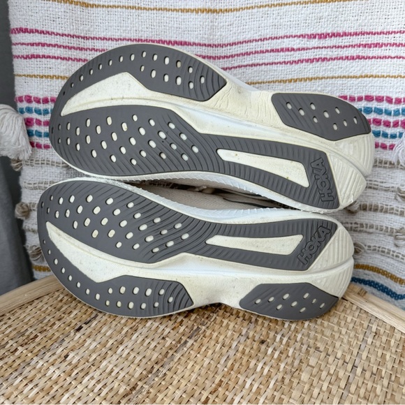 Hoka One One Mach 6 Eggnog Vanilla Road Running Sneakers Women’s Size 8 - Picture 7 of 9